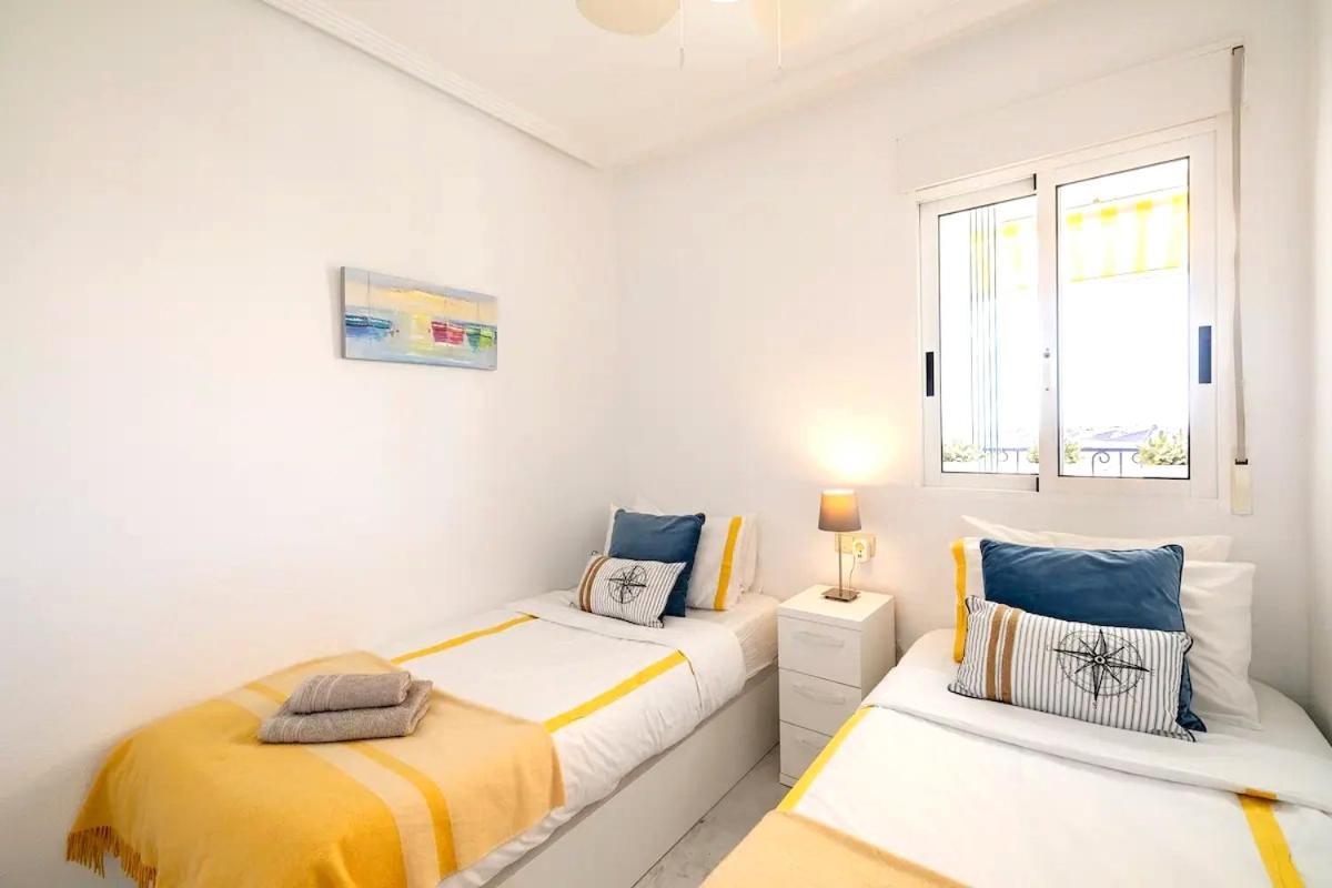 Penthouse Bellavista With Sea Views Apartment ตอร์เรเวียคา ภายนอก รูปภาพ